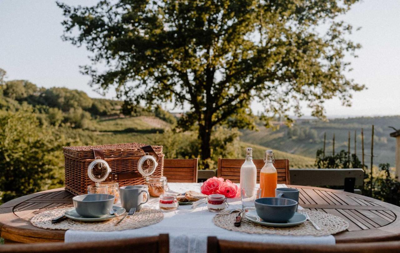 Lindhouse - Country House A Govone Εξωτερικό φωτογραφία