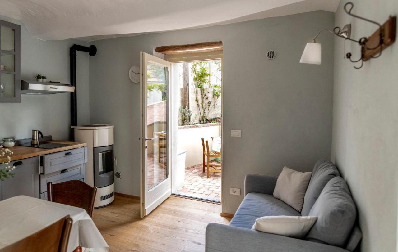 Lindhouse - Country House A Govone Εξωτερικό φωτογραφία